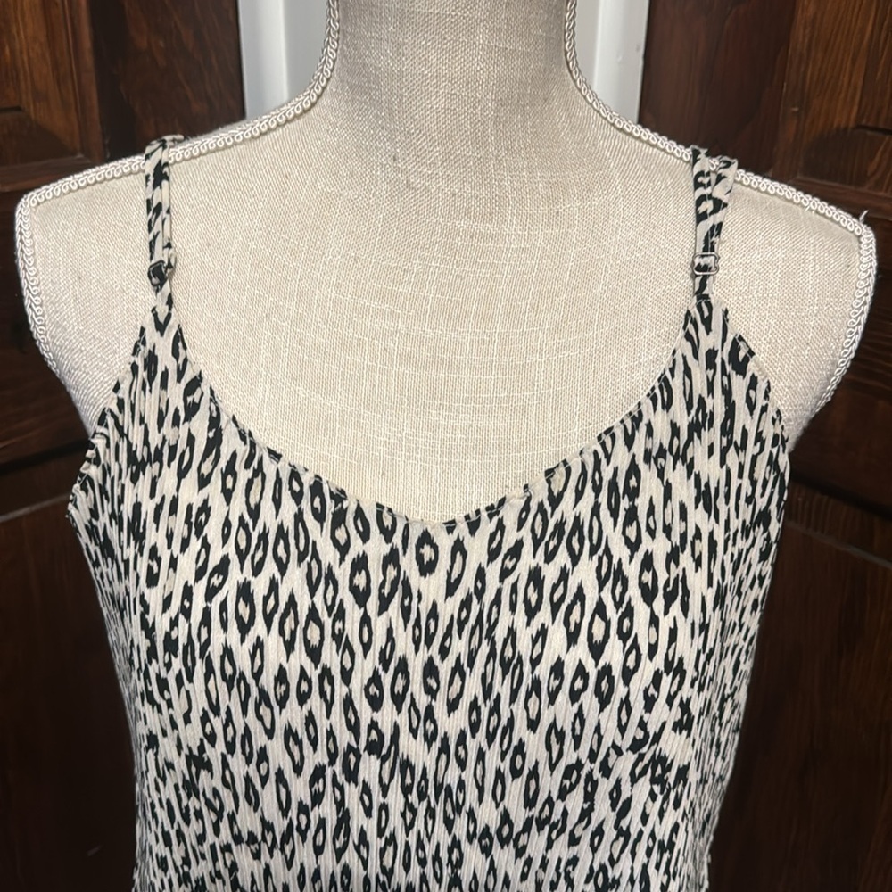 Umgee Leopard Print Spaghetti Strap Crinkled Top - image 2